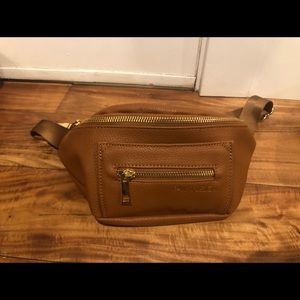 Fawn design fawny pack